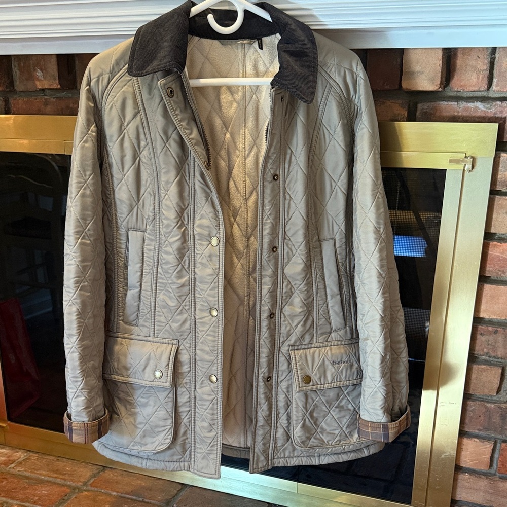Barbour Quilted Beige Jacket with Dark Brown Collar